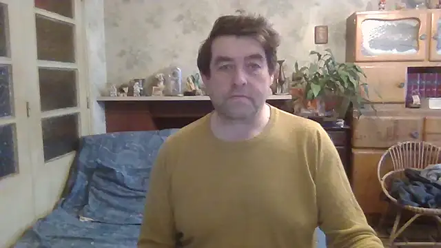 Snapshot of sympatrique chatting on 12.29.24 sympatrique online show from 12.29.24