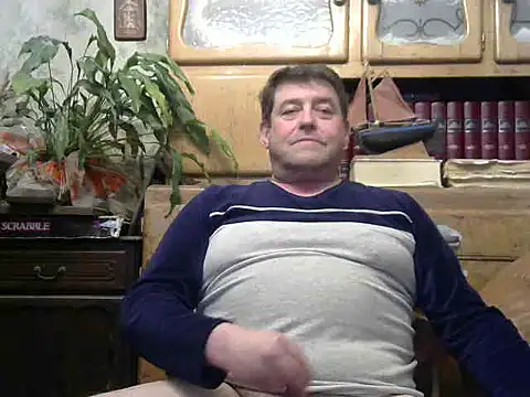 Snapshot of sympatrique chatting on 01.17.25 sympatrique online show from 01.17.25