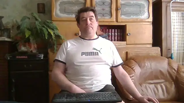 Snapshot of sympatrique chatting on 03.15.25 sympatrique online show from 03.15.25