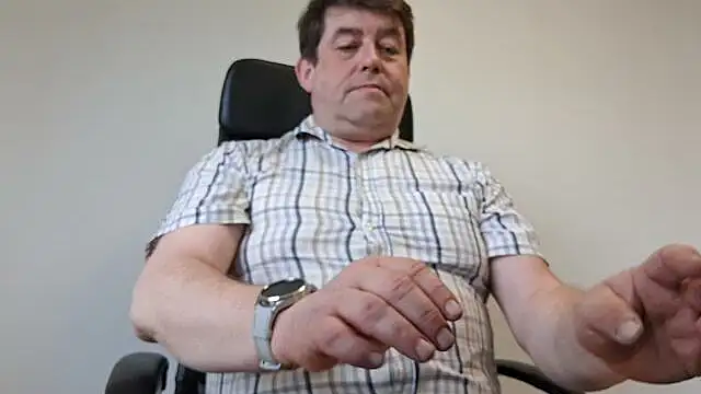 Snapshot of sympatrique chatting on 09.17.25 sympatrique online show from 09.17.25