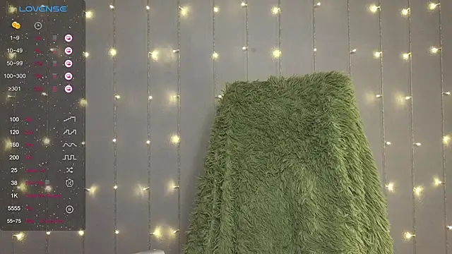 Snapshot of kortny_yo chatting on 12.01.24 kortny yo online show from 12.01.24