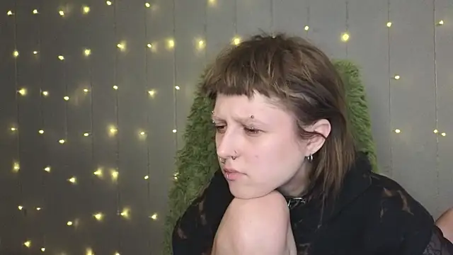 Snapshot of kortny_yo chatting on 02.14.25 kortny yo online show from 02.14.25