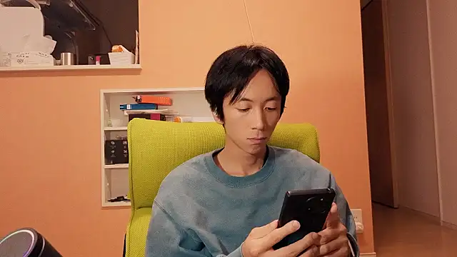 Snapshot of freeeeeessssss111 chatting on 11.10.25 freeeeeessssss111 online show from 11.10.25