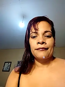 Snapshot of EscortRegina3535 chatting on 10.14.25 EscortRegina3535 online show from 10.14.25