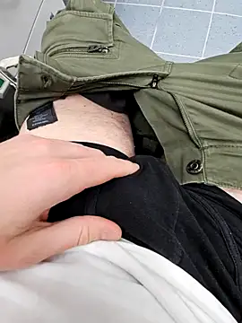 Snapshot of thesmiledoc chatting on 12.04.24 thesmiledoc online show from 12.04.24