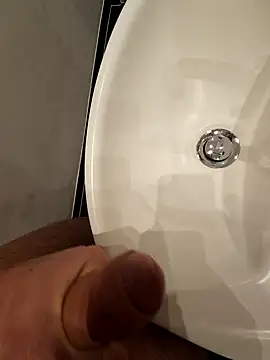 Snapshot of thesmiledoc chatting on 02.14.25 thesmiledoc online show from 02.14.25