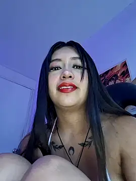 Snapshot of Hot_sophie_ chatting on 01.07.25 Hot sophie  online show from 01.07.25