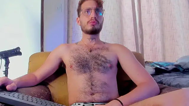 Snapshot of axel_giracr chatting on 03.13.25 axel giracr online show from 03.13.25