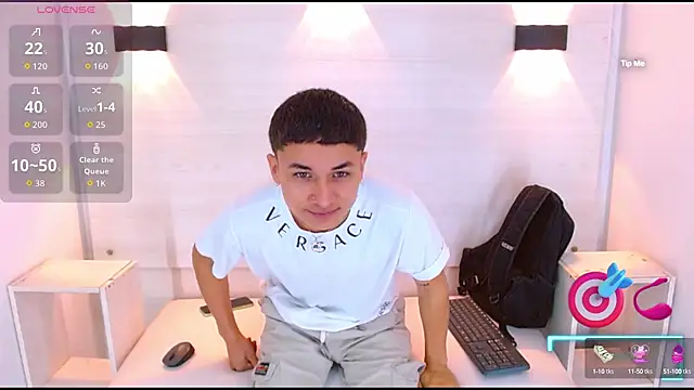 Snapshot of jeic_18 chatting on 09.15.25 jeic 18 online show from 09.15.25