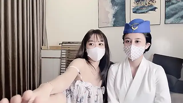 Snapshot of Mono-Stewardesss chatting on 09.20.25 Mono-Stewardesss online show from 09.20.25