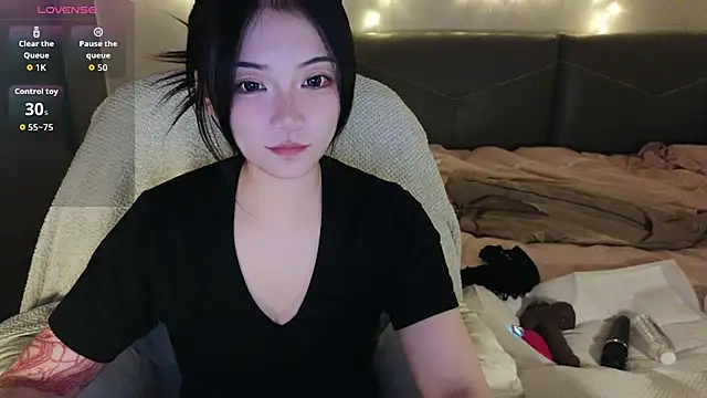 Snapshot of Jennie-007 chatting on 10.25.25 Jennie-007 online show from 10.25.25