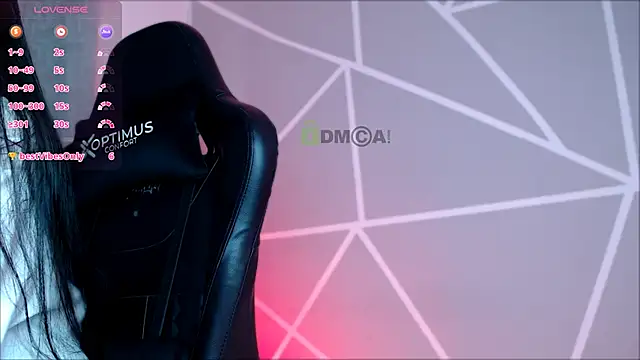 Snapshot of lilylouisee chatting on 12.03.24 lilylouisee online show from 12.03.24