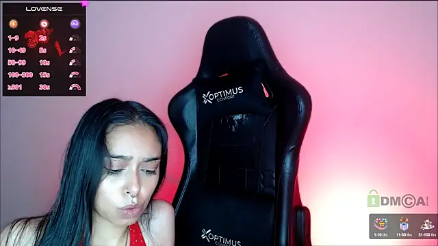 Snapshot of lilylouisee chatting on 02.16.25 lilylouisee online show from 02.16.25