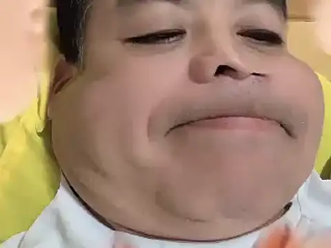 Snapshot of Beijing2000 chatting on 12.04.24 Beijing2000 online show from 12.04.24