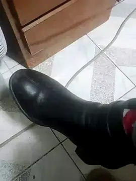 Snapshot of Beijing2000 chatting on 12.20.24 Beijing2000 online show from 12.20.24