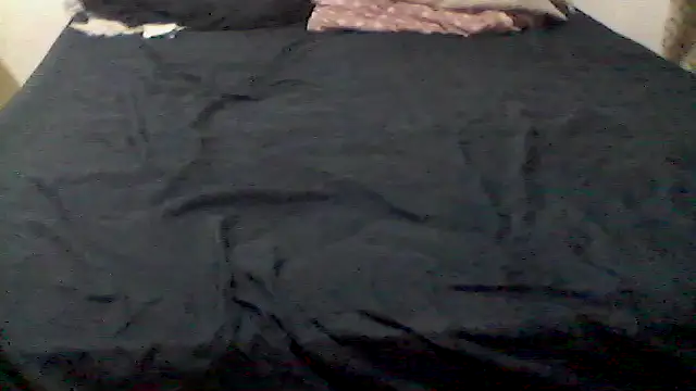 Snapshot of mariy_ chatting on 09.20.25 mariy  online show from 09.20.25