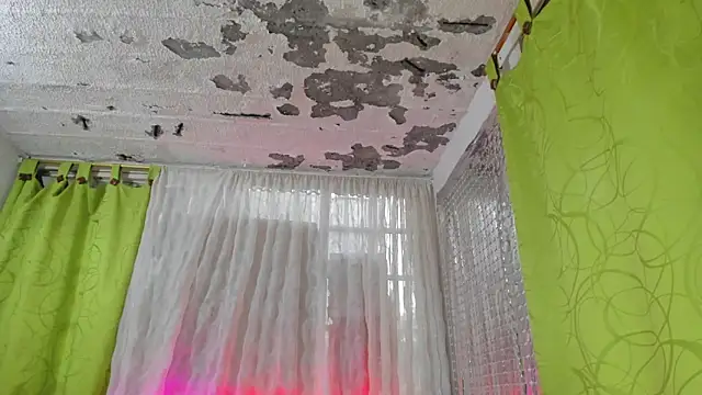 Snapshot of Megan_Miles02 chatting on 02.13.25 Megan Miles02 online show from 02.13.25