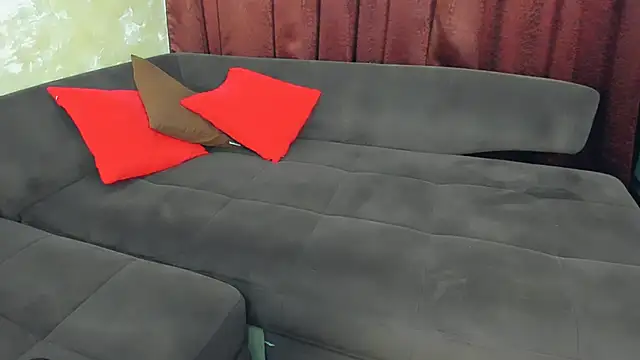 Snapshot of LayaFlow chatting on 03.17.25 LayaFlow online show from 03.17.25