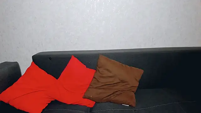 Snapshot of LayaFlow chatting on 10.18.25 LayaFlow online show from 10.18.25