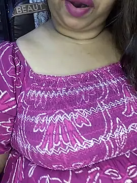 Snapshot of Ravina_patil1 chatting on 09.26.25 Ravina patil1 online show from 09.26.25