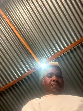 Snapshot of Maskman941 chatting on 10.17.25 Maskman941 online show from 10.17.25