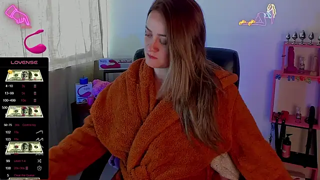 Snapshot of sara_goodgirl13 chatting on 12.05.24 sara goodgirl13 online show from 12.05.24