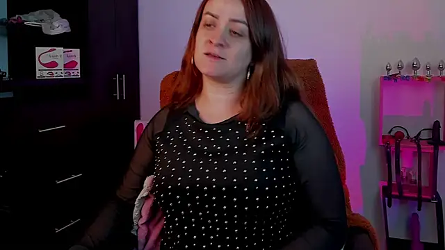 Snapshot of sara_goodgirl13 chatting on 01.04.25 sara goodgirl13 online show from 01.04.25