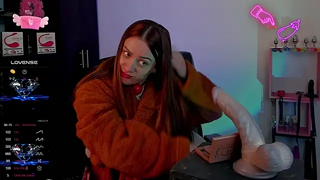 Snapshot of sara_goodgirl13 chatting on 01.14.25 sara goodgirl13 online show from 01.14.25