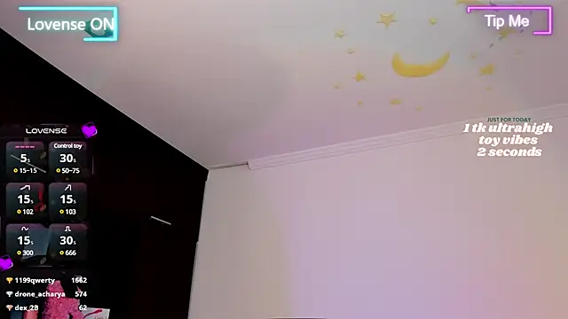 Snapshot of sara_goodgirl13 chatting on 02.25.25 sara goodgirl13 online show from 02.25.25