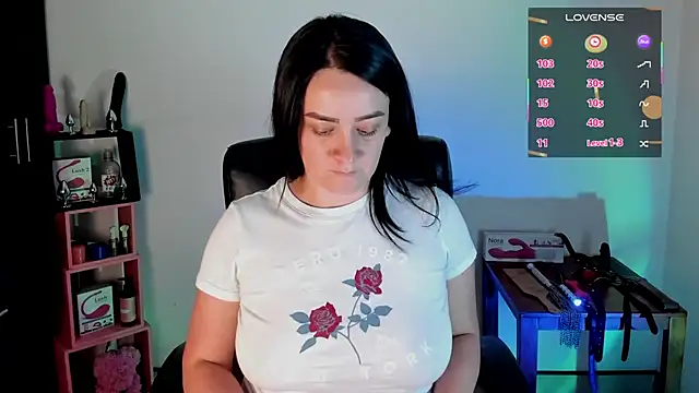 Snapshot of sara_goodgirl13 chatting on 09.08.25 sara goodgirl13 online show from 09.08.25