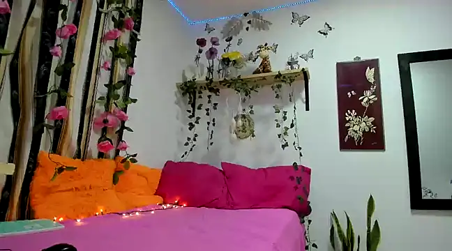 Snapshot of anasttacia_210 chatting on 12.14.24 anasttacia 210 online show from 12.14.24