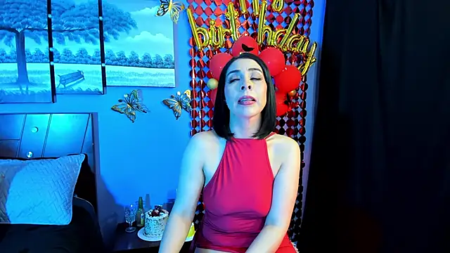 Snapshot of AdelleLennox_cg chatting on 09.15.25 AdelleLennox cg online show from 09.15.25