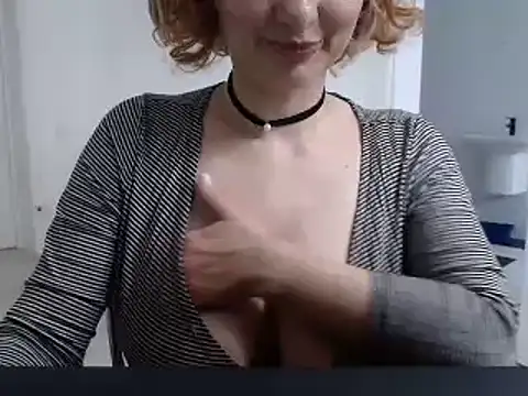 Snapshot of YourSweetJam chatting on 03.16.25 YourSweetJam online show from 03.16.25