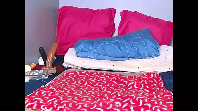 Snapshot of fatafricanqueen chatting on 10.17.25 fatafricanqueen online show from 10.17.25