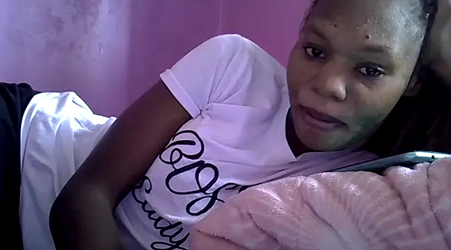 Snapshot of Cute_tamara chatting on 12.24.24 Cute tamara online show from 12.24.24