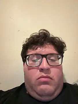 Snapshot of masturbatingman200 chatting on 11.11.25 masturbatingman200 online show from 11.11.25