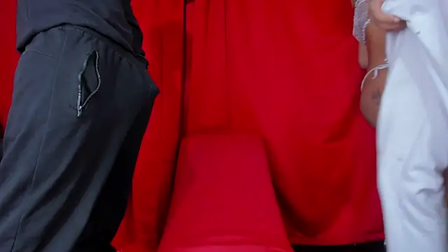 Snapshot of Extreme_Team8 chatting on 02.08.25 Extreme Team8 online show from 02.08.25