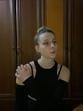 Snapshot of Ameli_Li chatting on 12.01.24 Ameli Li online show from 12.01.24