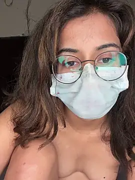 Snapshot of HotIndianCouple__8 chatting on 02.01.25 HotIndianCouple 8 online show from 02.01.25