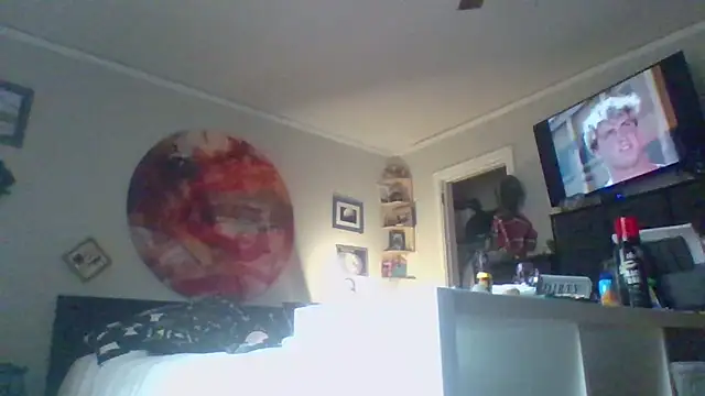 Snapshot of trash4cash chatting on 12.18.24 trash4cash online show from 12.18.24