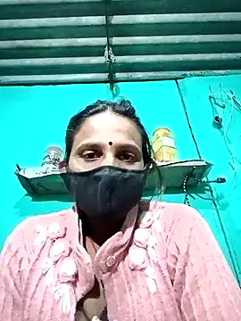 Snapshot of Baby__Shreya chatting on 01.11.25 Baby  Shreya online show from 01.11.25