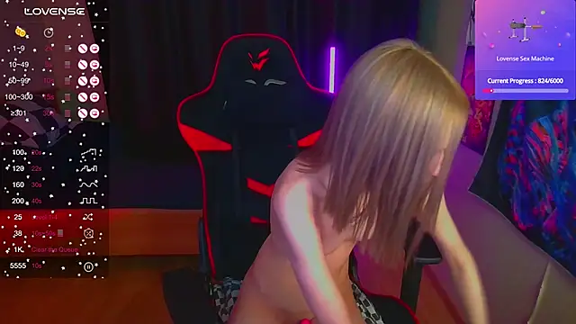 Snapshot of Anita_Sparkle chatting on 12.16.24 Anita Sparkle online show from 12.16.24