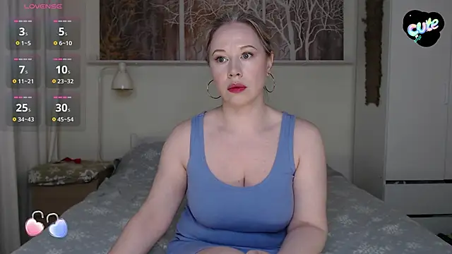 Snapshot of mary_linn chatting on 02.27.25 mary linn online show from 02.27.25