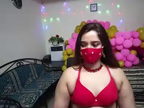 Snapshot of Arushisingh8888 chatting on 12.20.24 Arushisingh8888 online show from 12.20.24