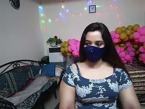 Snapshot of Arushisingh8888 chatting on 12.30.24 Arushisingh8888 online show from 12.30.24