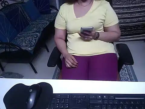 Snapshot of Arushisingh8888 chatting on 01.28.25 Arushisingh8888 online show from 01.28.25