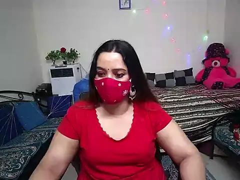 Snapshot of Arushisingh8888 chatting on 02.14.25 Arushisingh8888 online show from 02.14.25