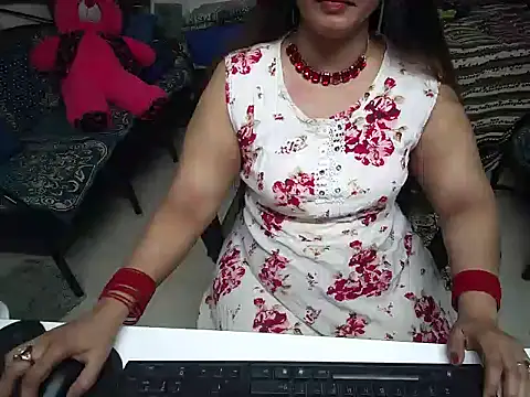 Snapshot of Arushisingh8888 chatting on 03.21.25 Arushisingh8888 online show from 03.21.25