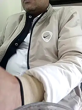 Snapshot of Hot-man39 chatting on 12.13.24 Hot-man39 online show from 12.13.24