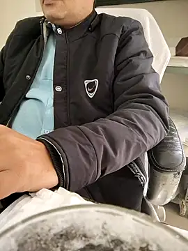 Snapshot of Hot-man39 chatting on 01.01.25 Hot-man39 online show from 01.01.25